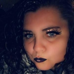 Meet your Posher, Lorenda